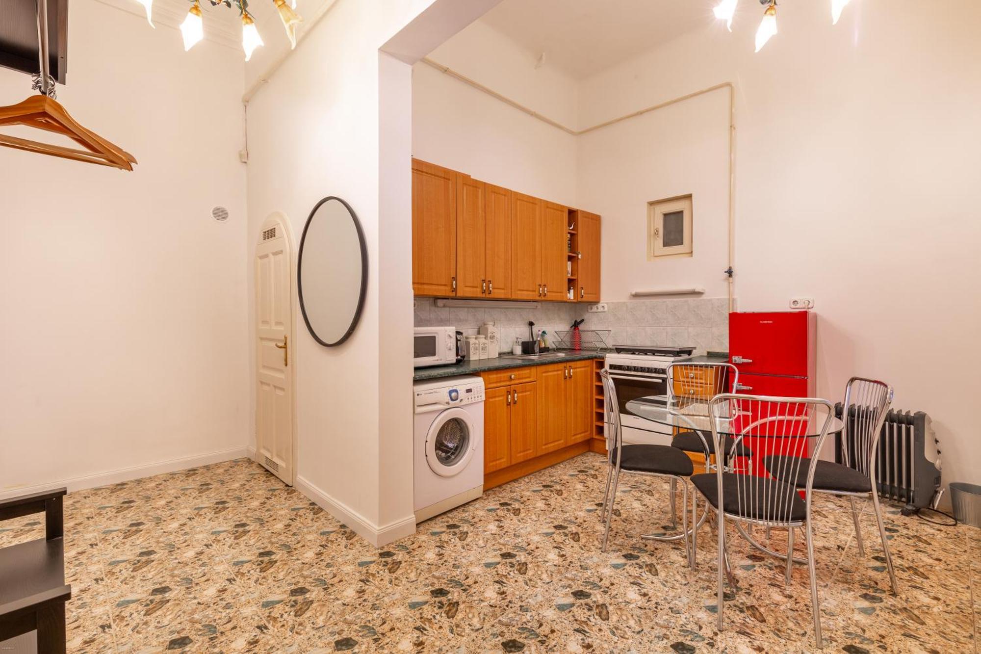 D8 Sphinx Apartman Будапеща Екстериор снимка