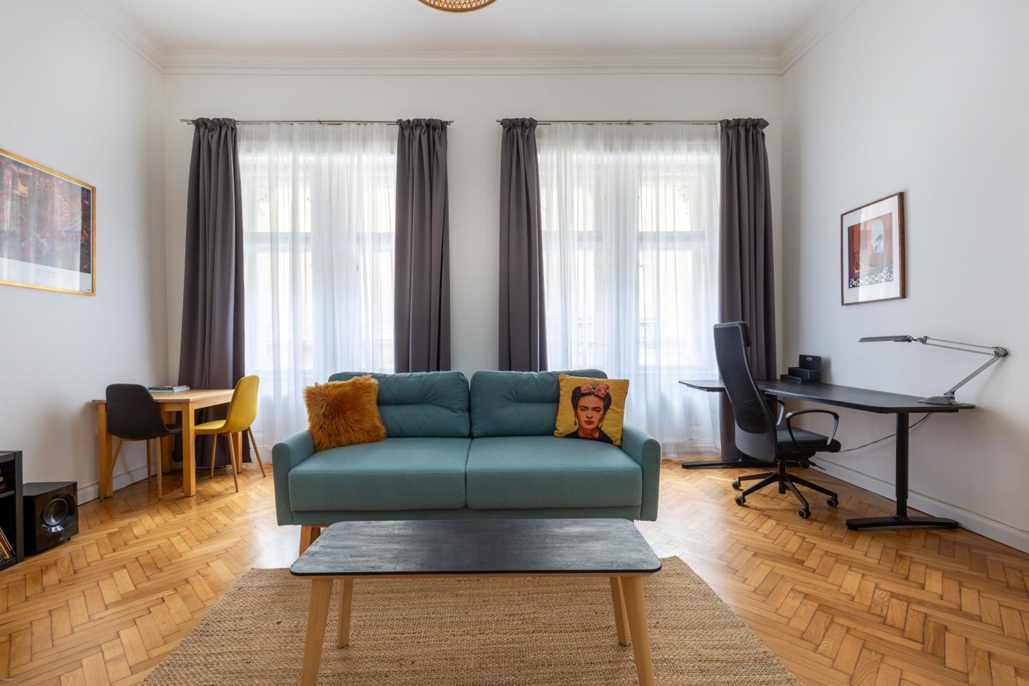 D8 Sphinx Apartman Будапеща Екстериор снимка
